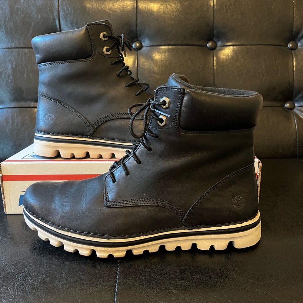 Timberland Brockton Black Leather‎ Boots Women’s Sz 9